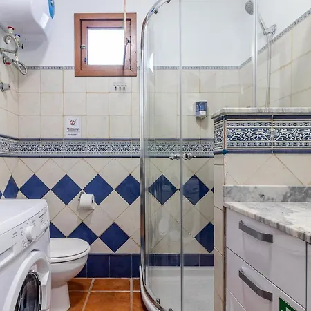 Flatguest Faro De Sardina - 3 Bed - Coast - Wifi Hébergement de vacances Gáldar